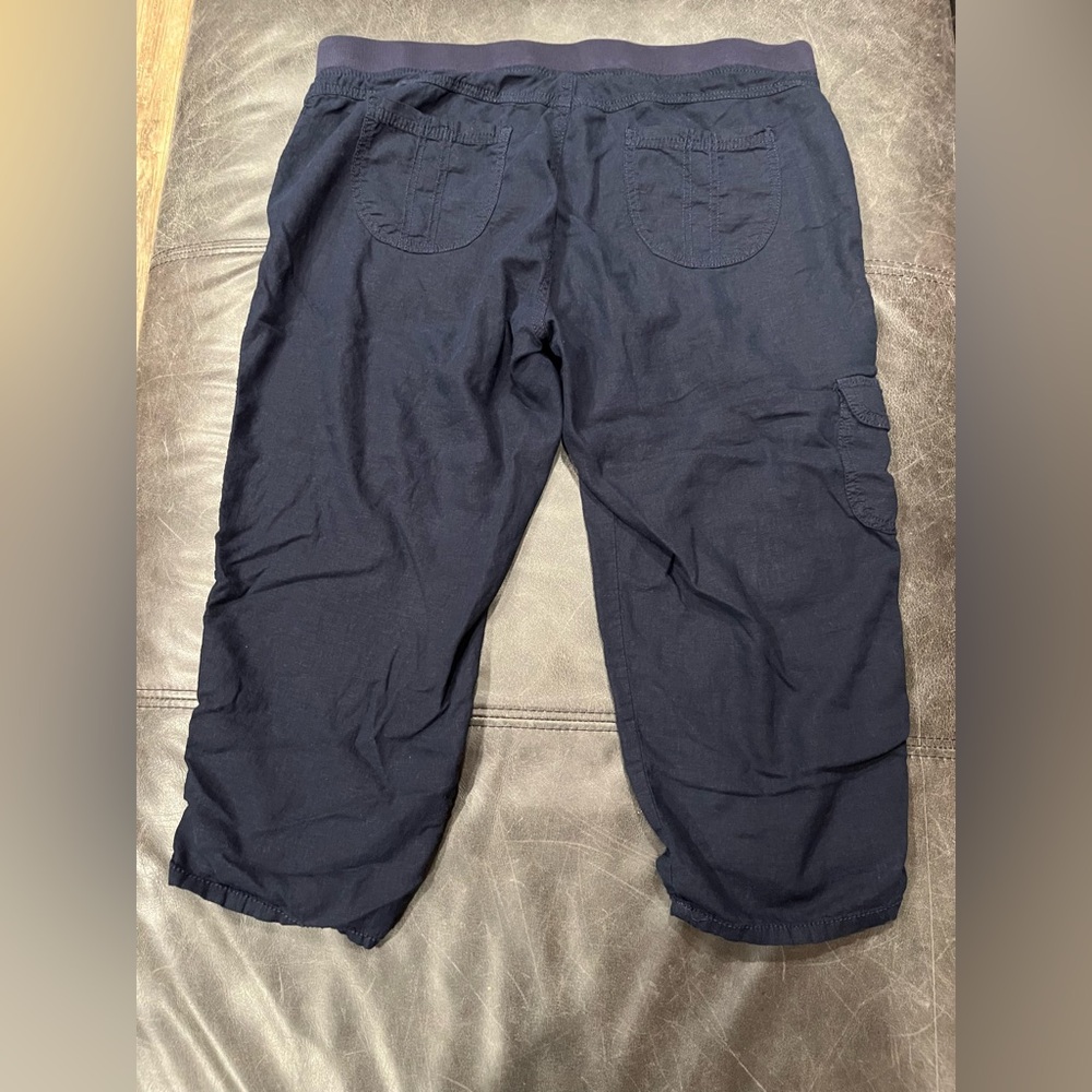 Gloria Vanderbilt Women Navy Cargo Capri Pants - Picture 5 of 7
